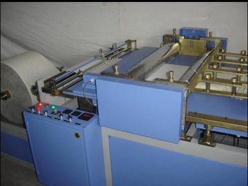 PLC Controlled Filter Paper Pleating Machine 380V / 50HZ , Max 300℃