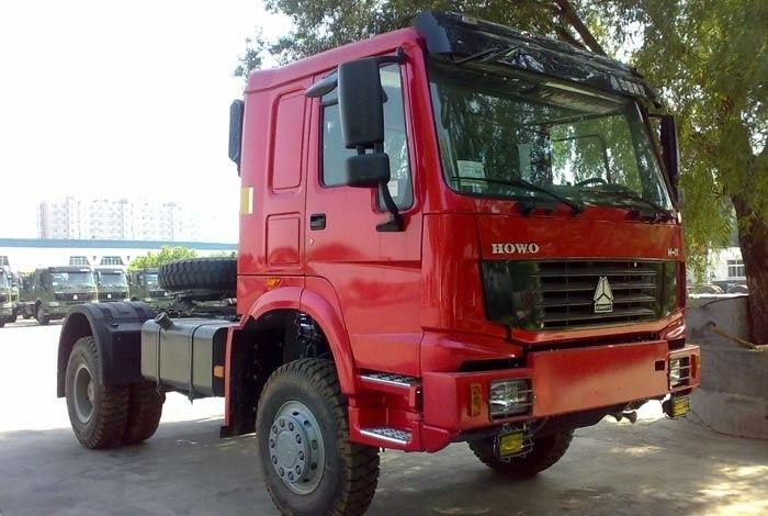 SINOTRUK HOWO  4x4  ALL WHEEL-DRIVE TRACTOR TRUCK  EUROII/III LHD RHD  260-420HP